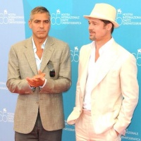 Брад и Анджелина съветват Клуни за деца